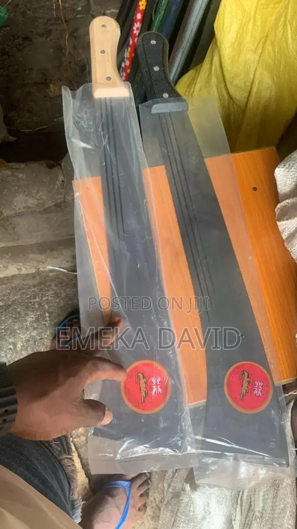 Hand Cutlass Crocodile Type