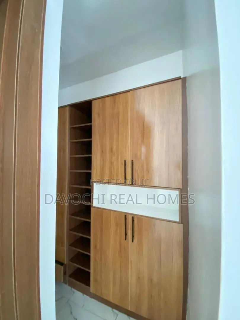 4bdrm Duplex in Lekki Phase 2 for sale