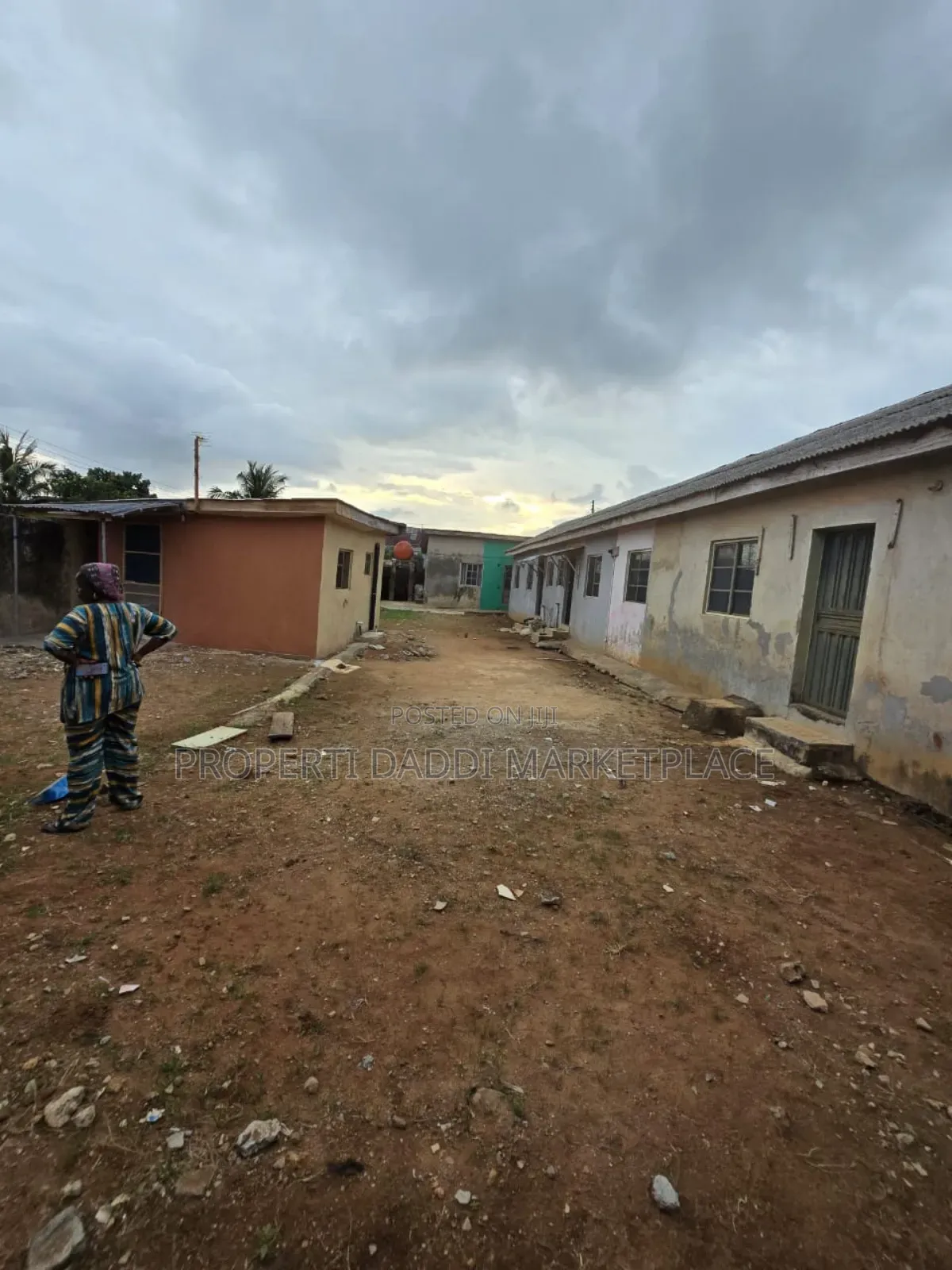 6bdrm Block of Flats in Greenlight Estate, Ayobo for sale