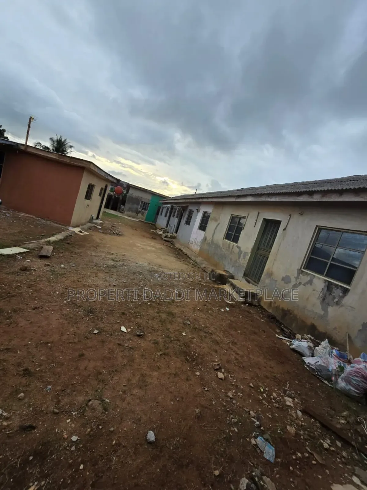 6bdrm Block of Flats in Greenlight Estate, Ayobo for sale