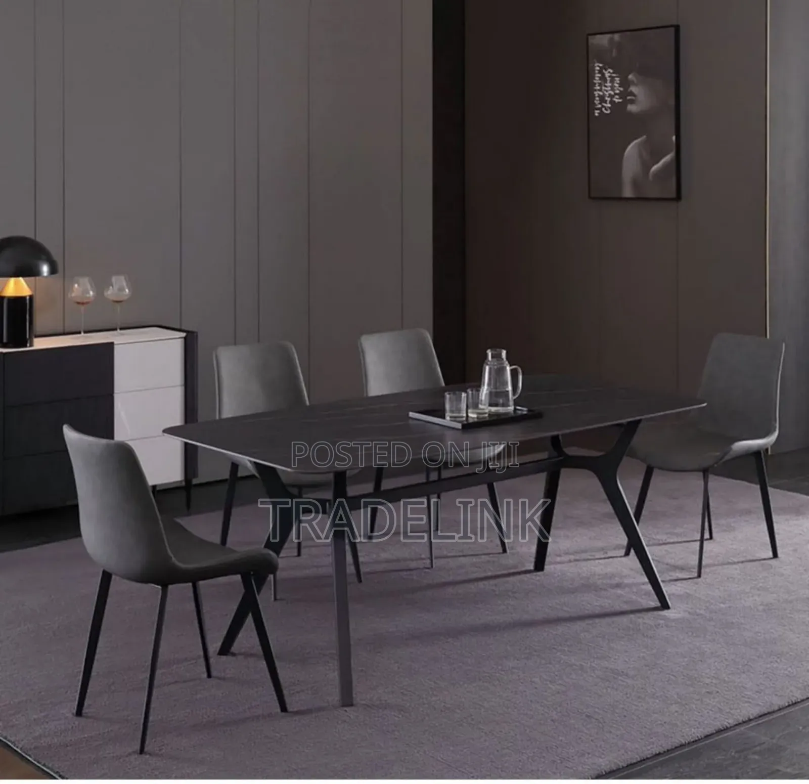 Beautiful Dining Table and Chairs