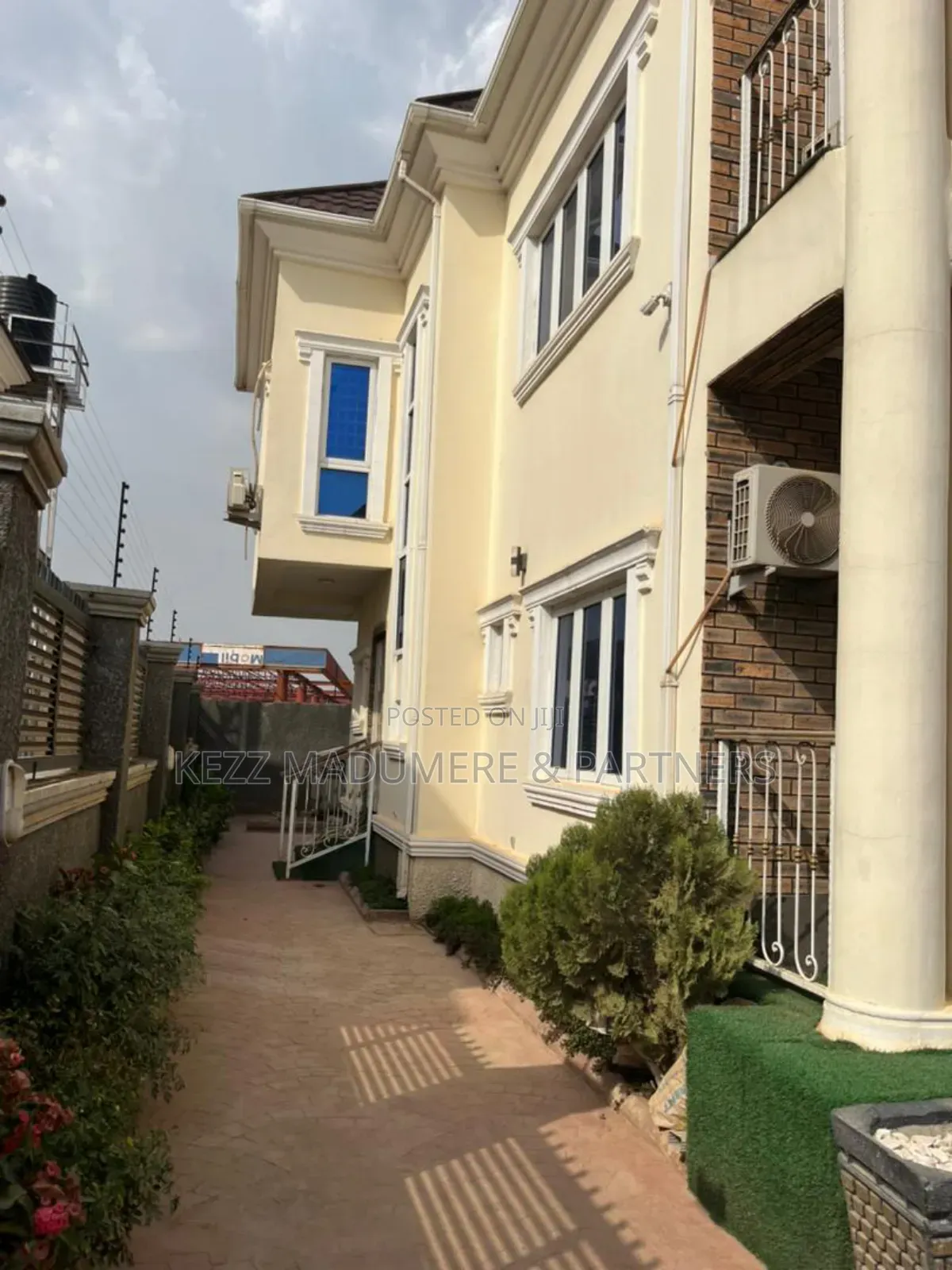 Furnished 4bdrm Duplex in Gaduwa ,Abuja , Fct for sale