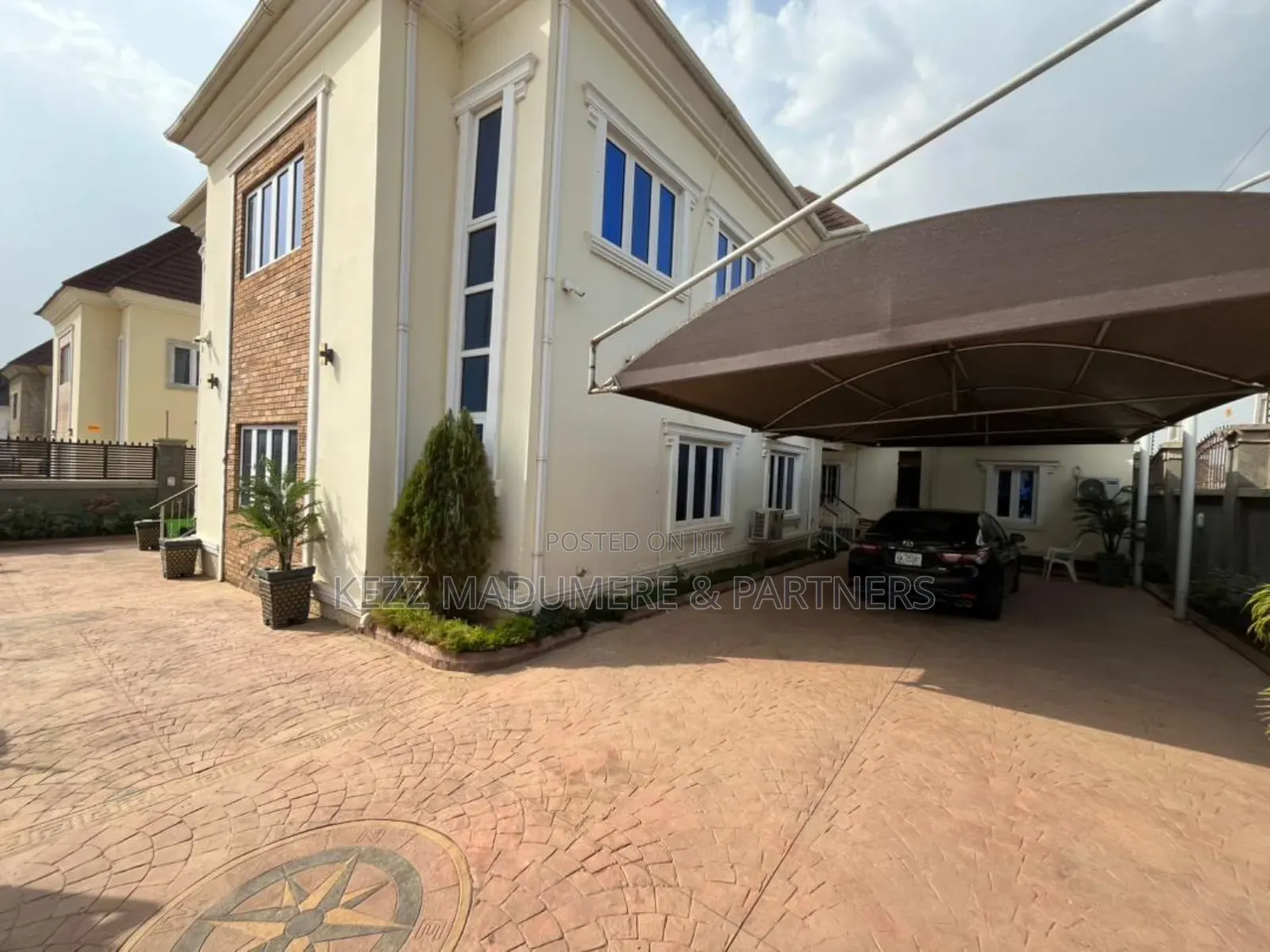 Furnished 4bdrm Duplex in Gaduwa ,Abuja , Fct for sale