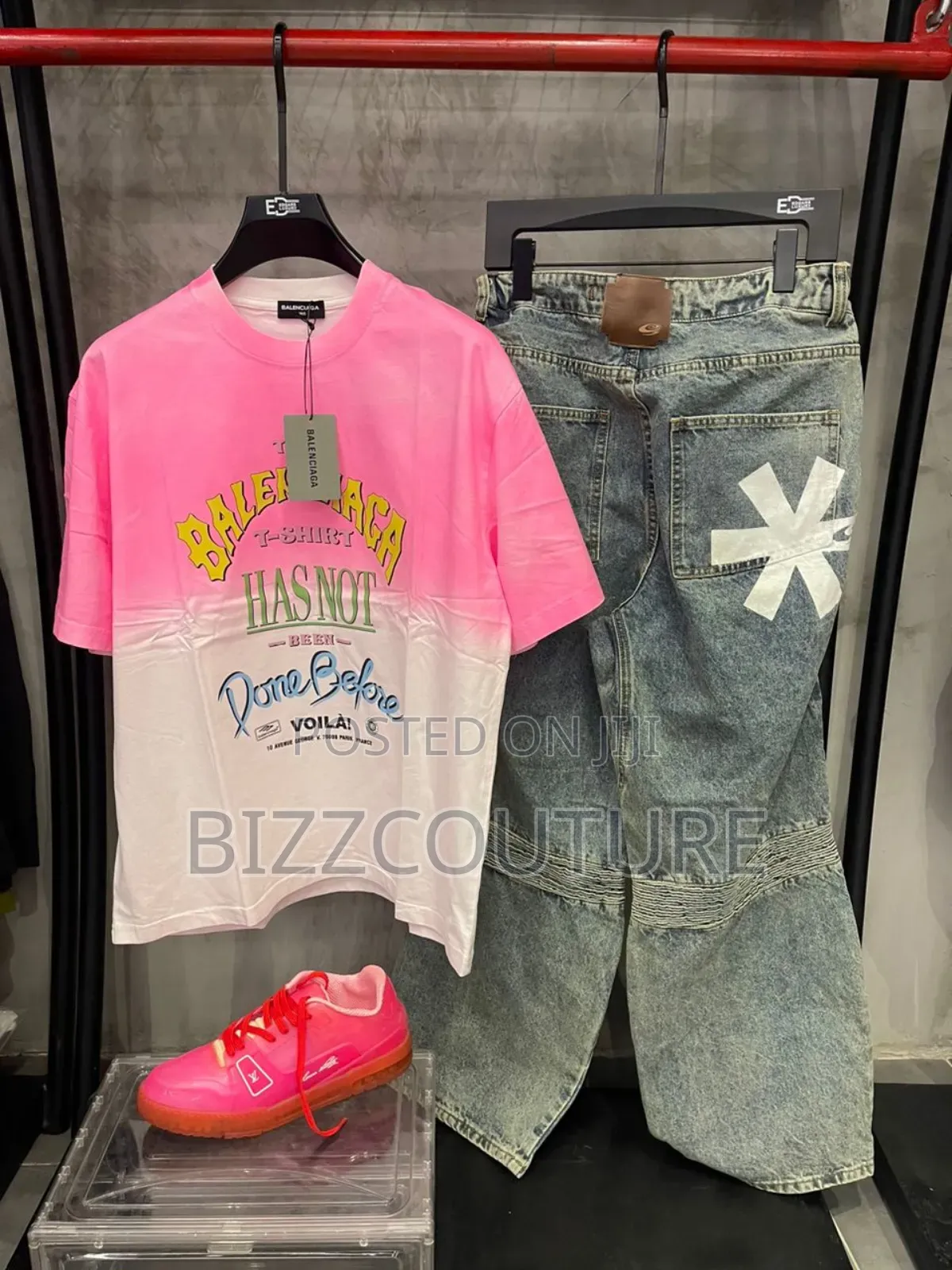 Original BALENCIAGA T-Shirts Available in Store