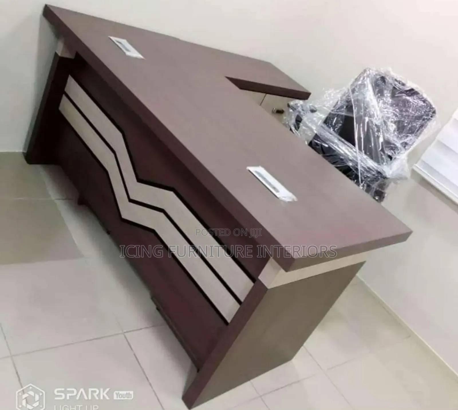 Executive Office Tables With Extension