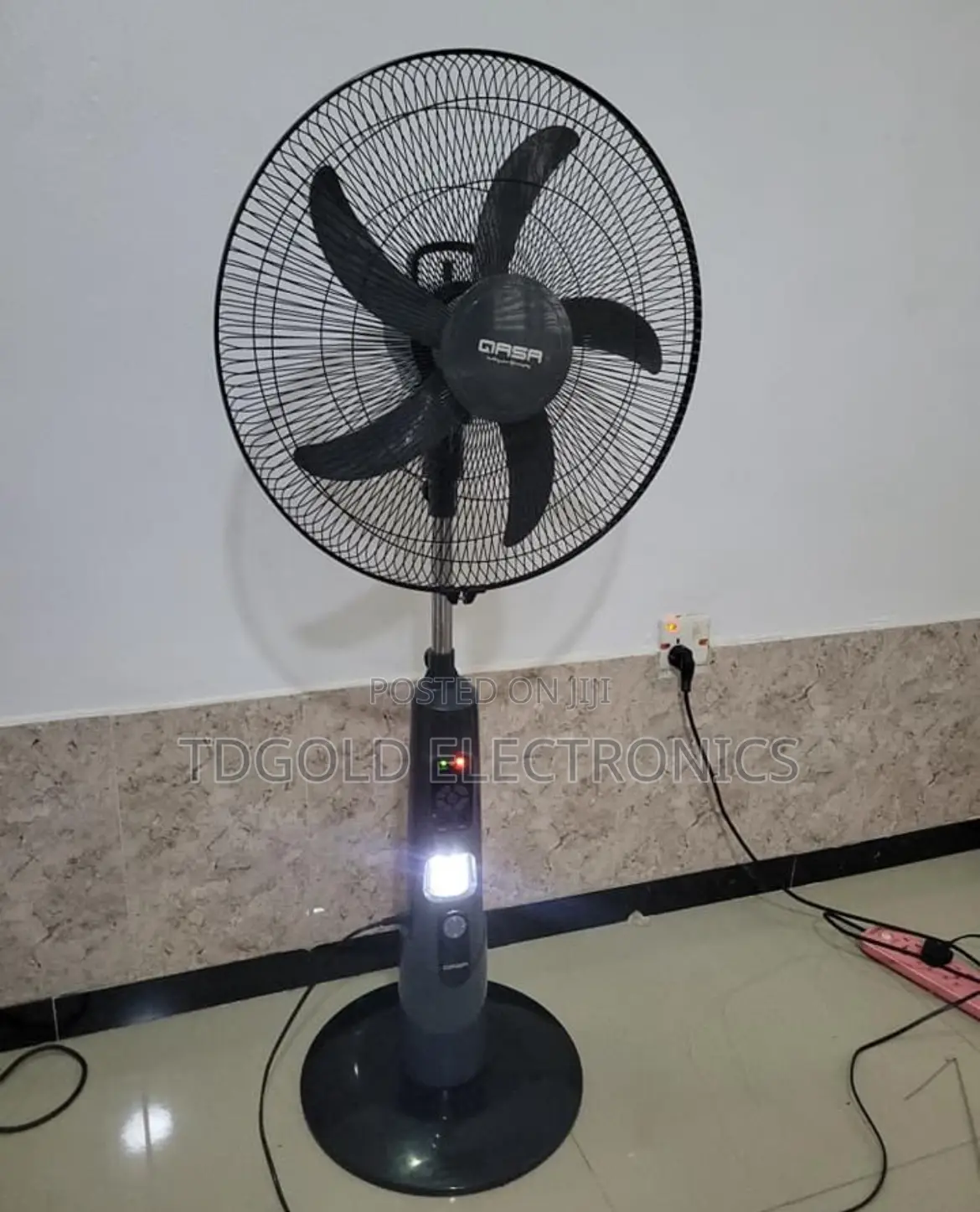 Qasa Rechargeable 18 Inchs Standing Fan