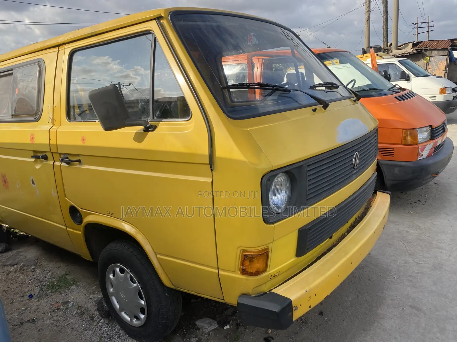 Volkswagen Transporter 2000 Yellow