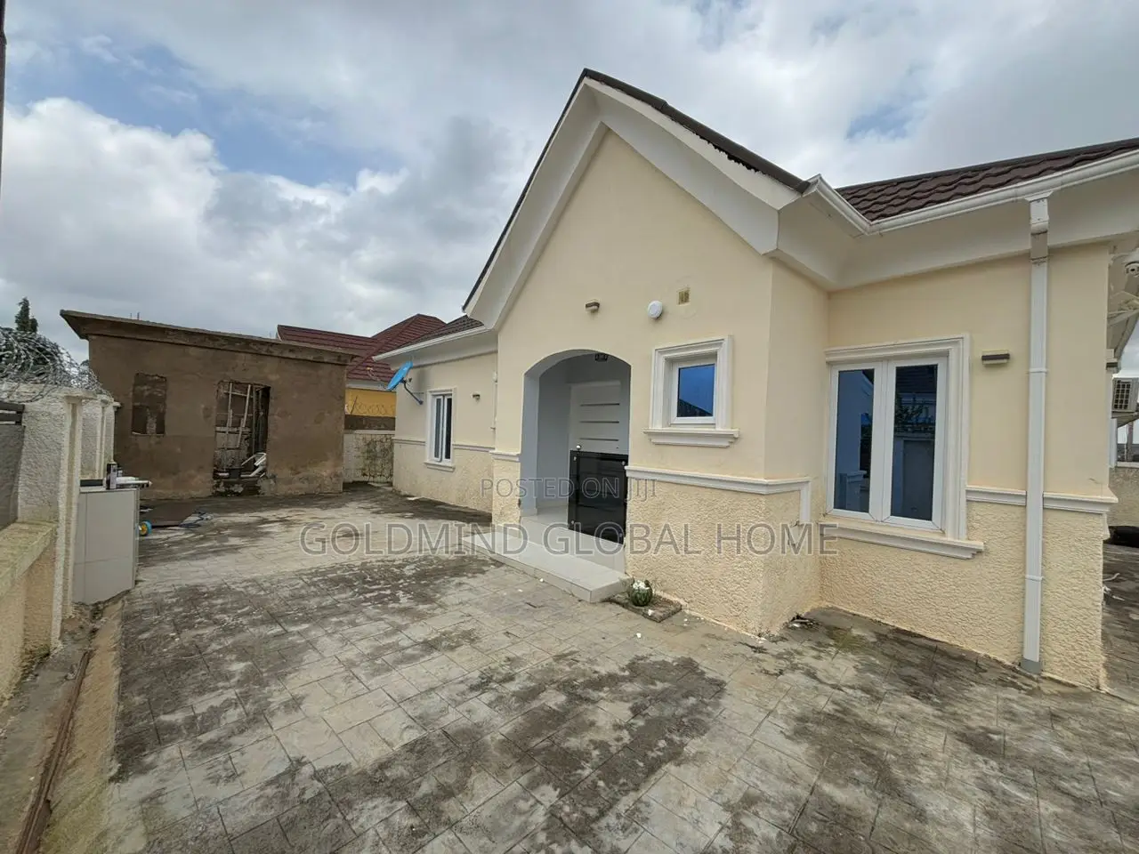 Furnished 3bdrm Bungalow in Goldmind, Sabon Lugbe for sale