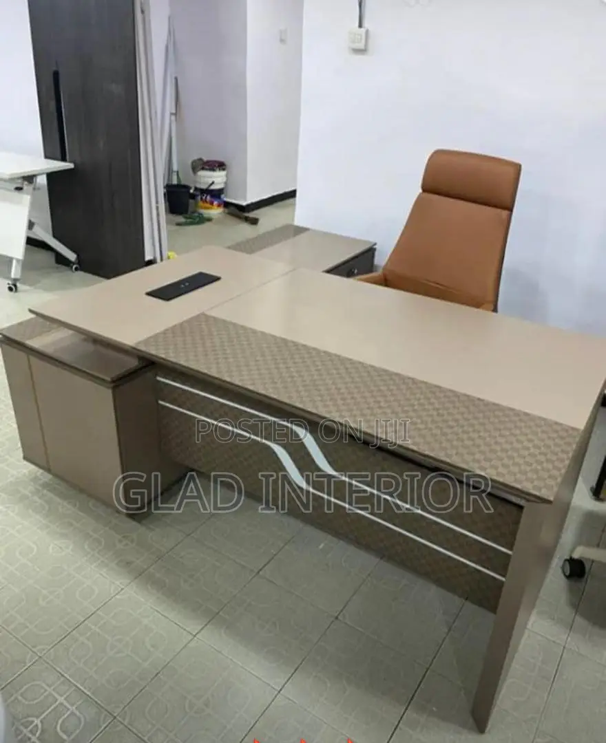 Director Executive Table