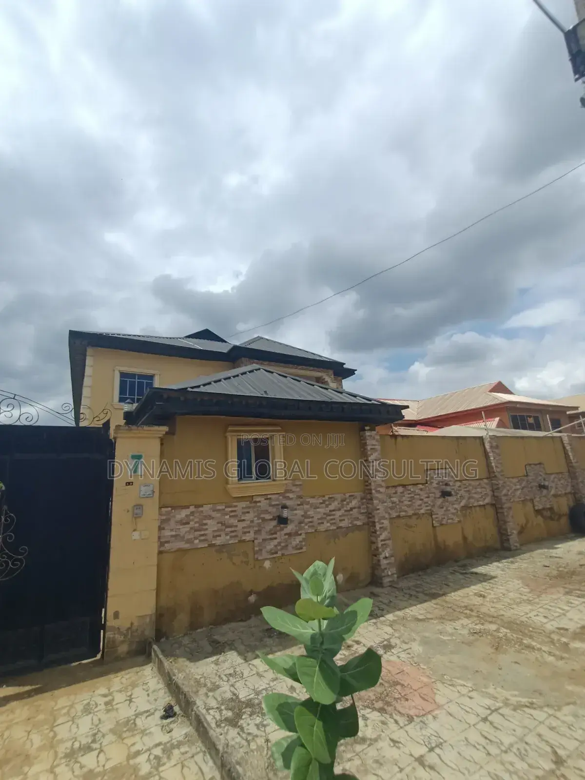 Furnished 6bdrm Mansion in Unilag Estate Magodo for sale