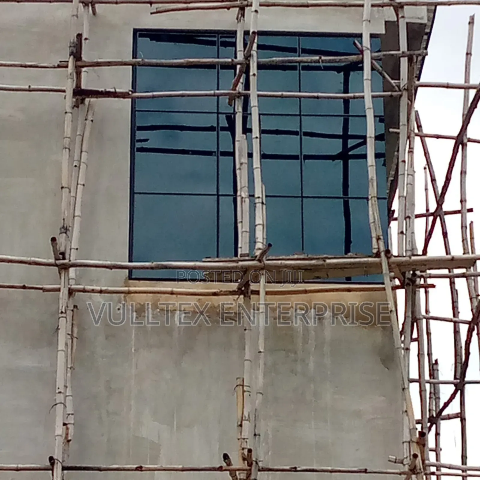 Glass. Curtain Wall (Grey)