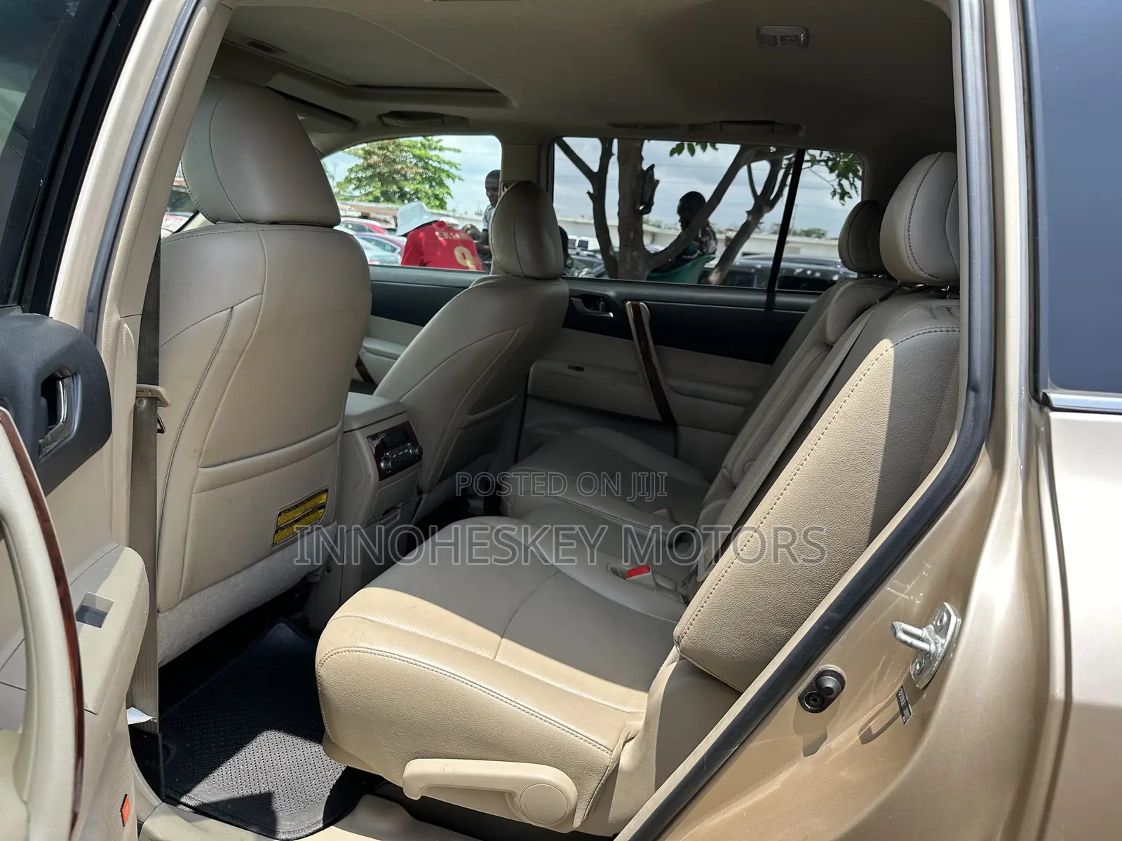 Toyota Highlander Limited 3.5l 4WD 2013 Gold