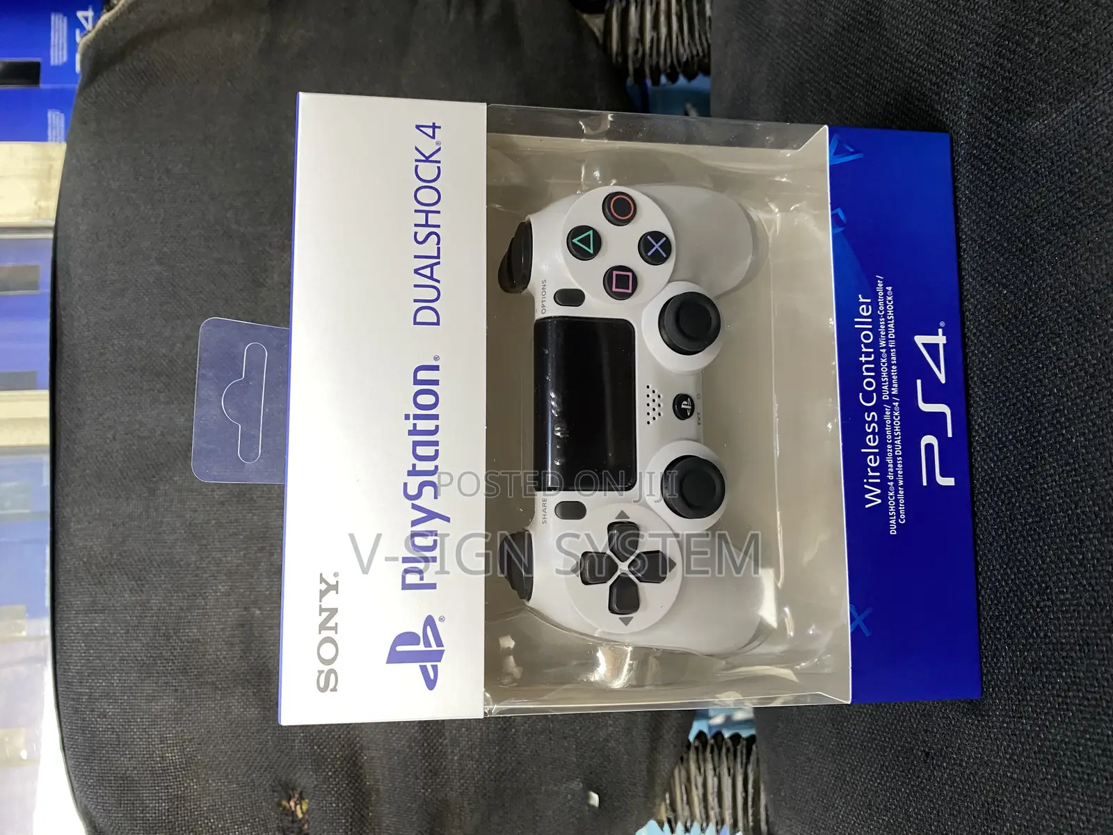 PS4 Controller