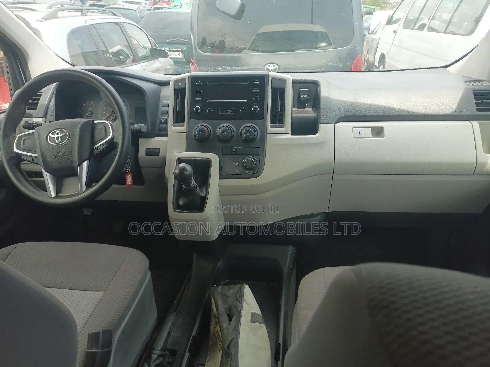 Toyota HiAce 2020 White
