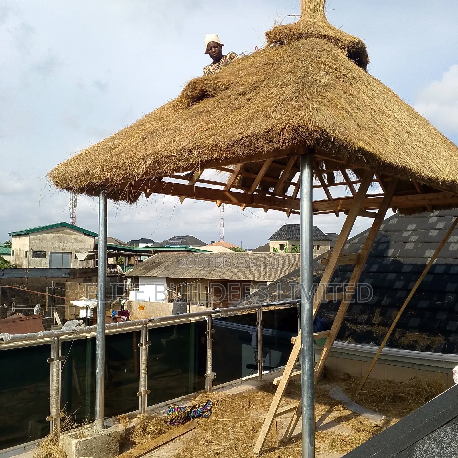 Super Quality Bush Bar Gazebo Hut in Nigeria