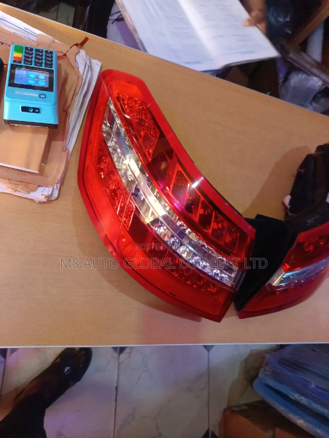 Mercedes Benz E Class 2012 Back Light