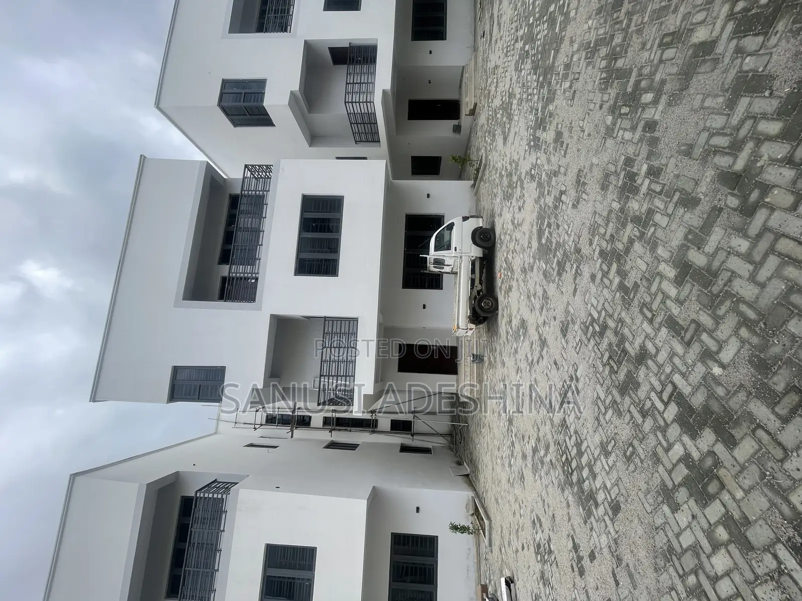 5bdrm Duplex in Life Camp Abuja for sale