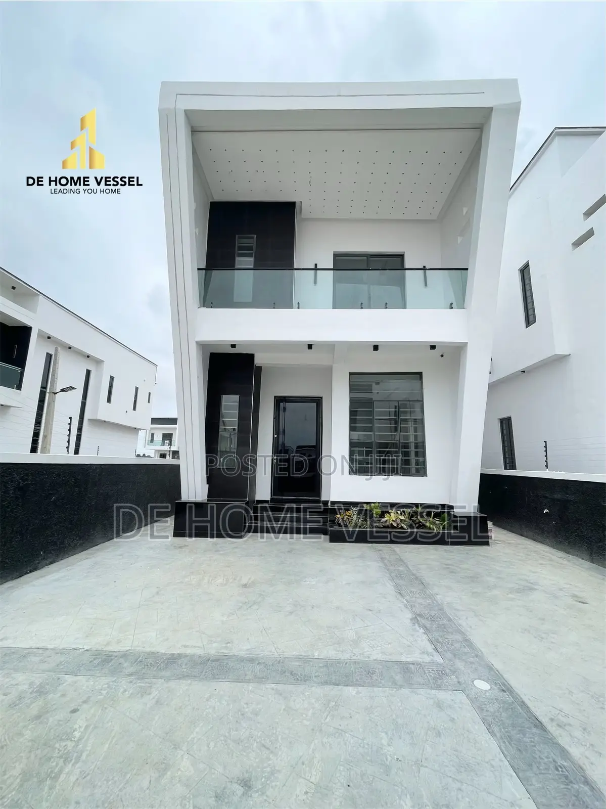 5bdrm Duplex in Ajah for sale