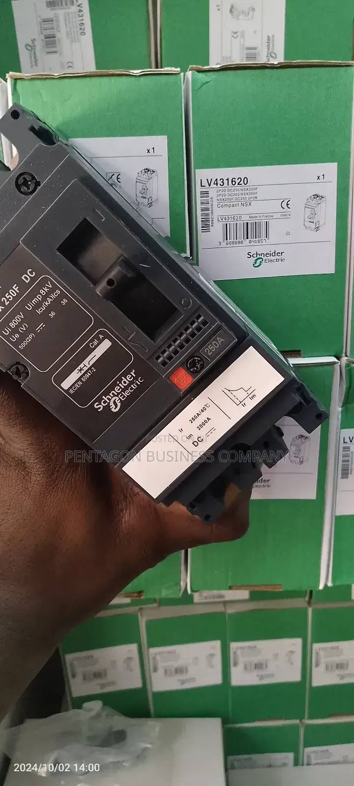 250ahms DC Breaker Schneider