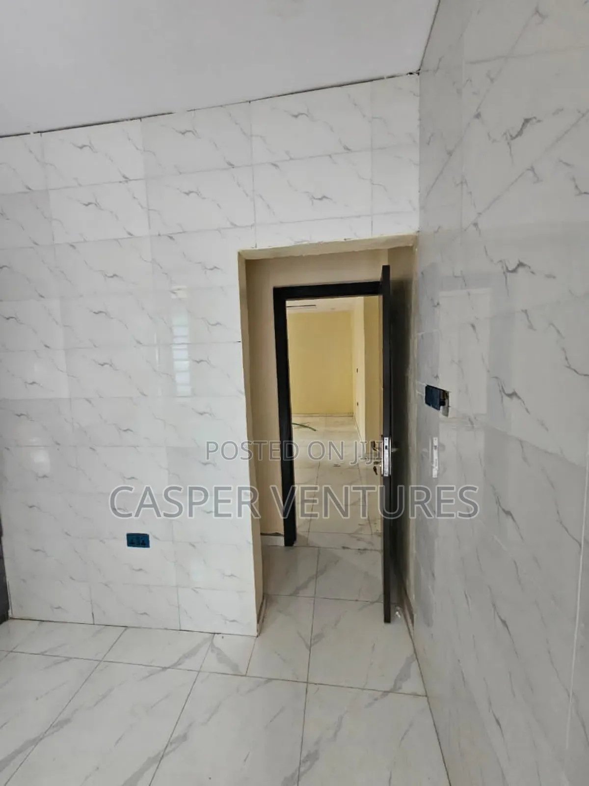 2bdrm Apartment in Chevron for rent