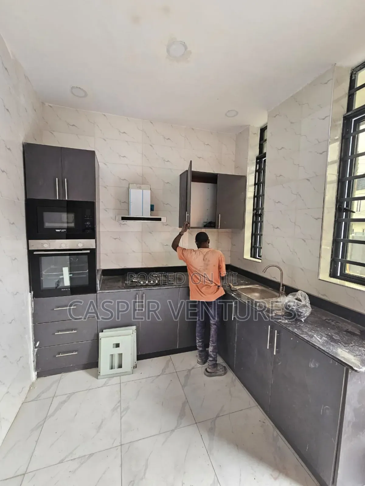 2bdrm Apartment in Chevron for rent