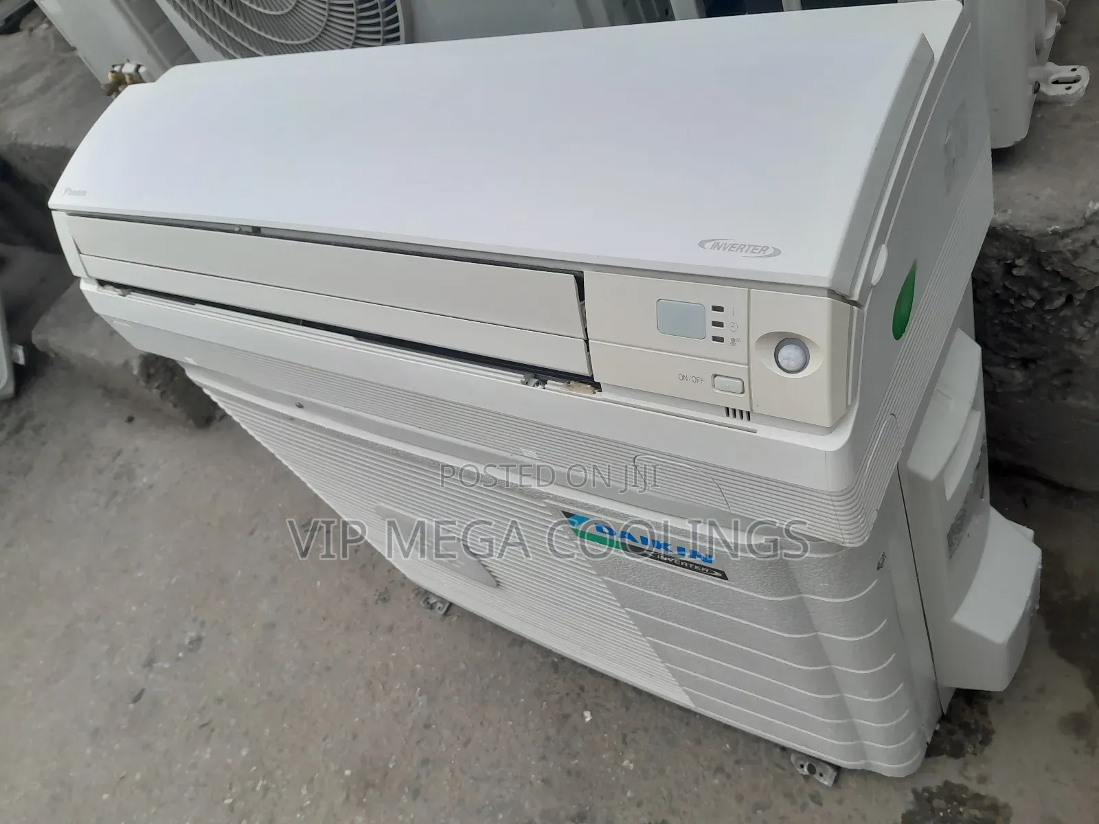 1.5 Daikin Inverter Ac