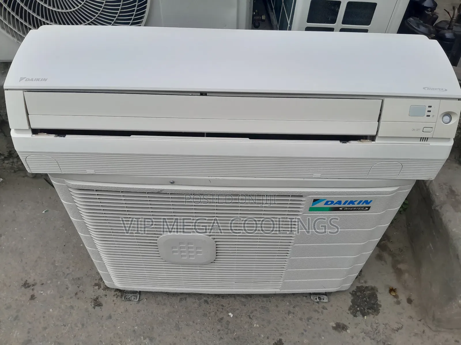 1.5 Daikin Inverter Ac