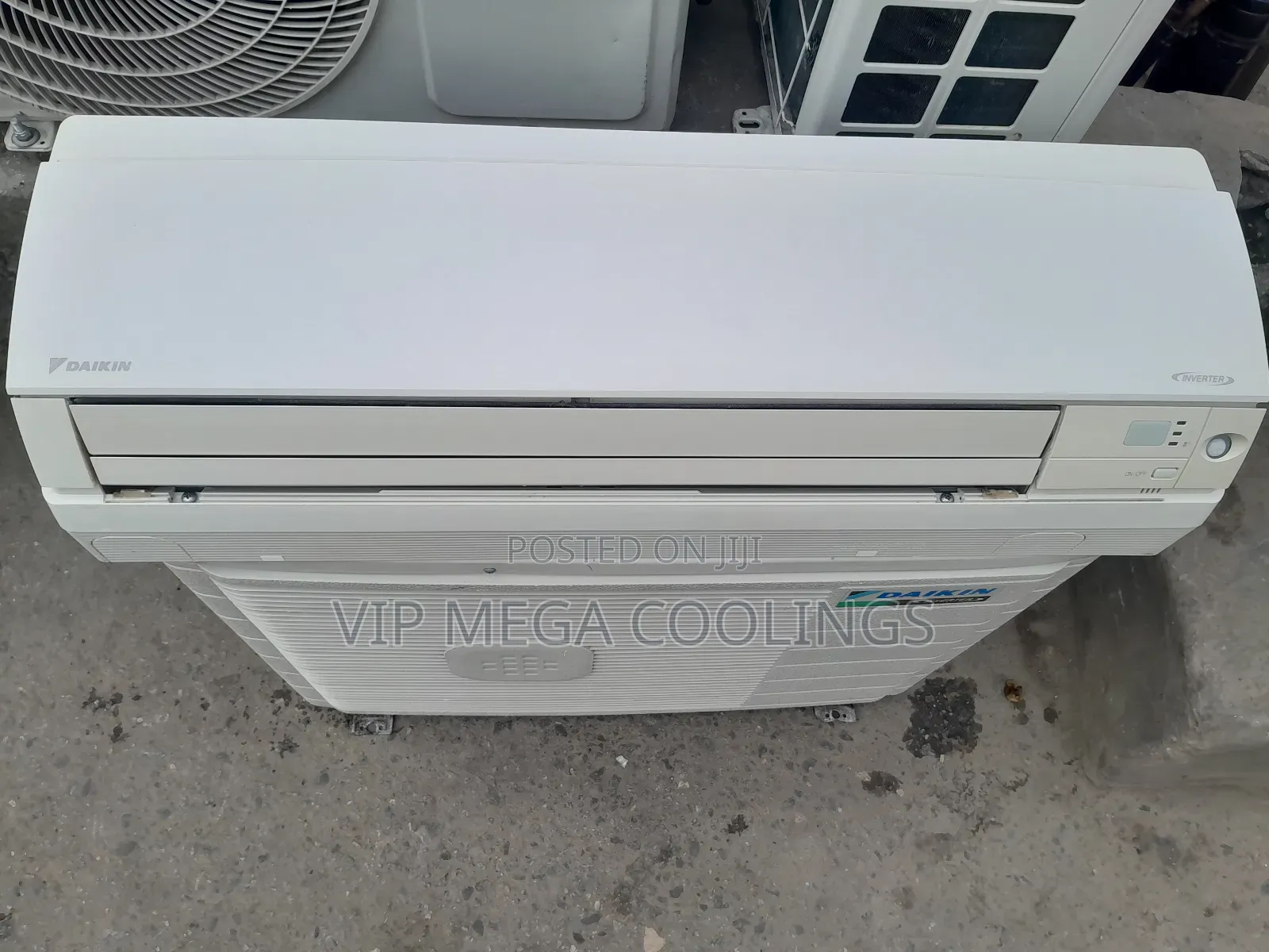 1.5 Daikin Inverter Ac