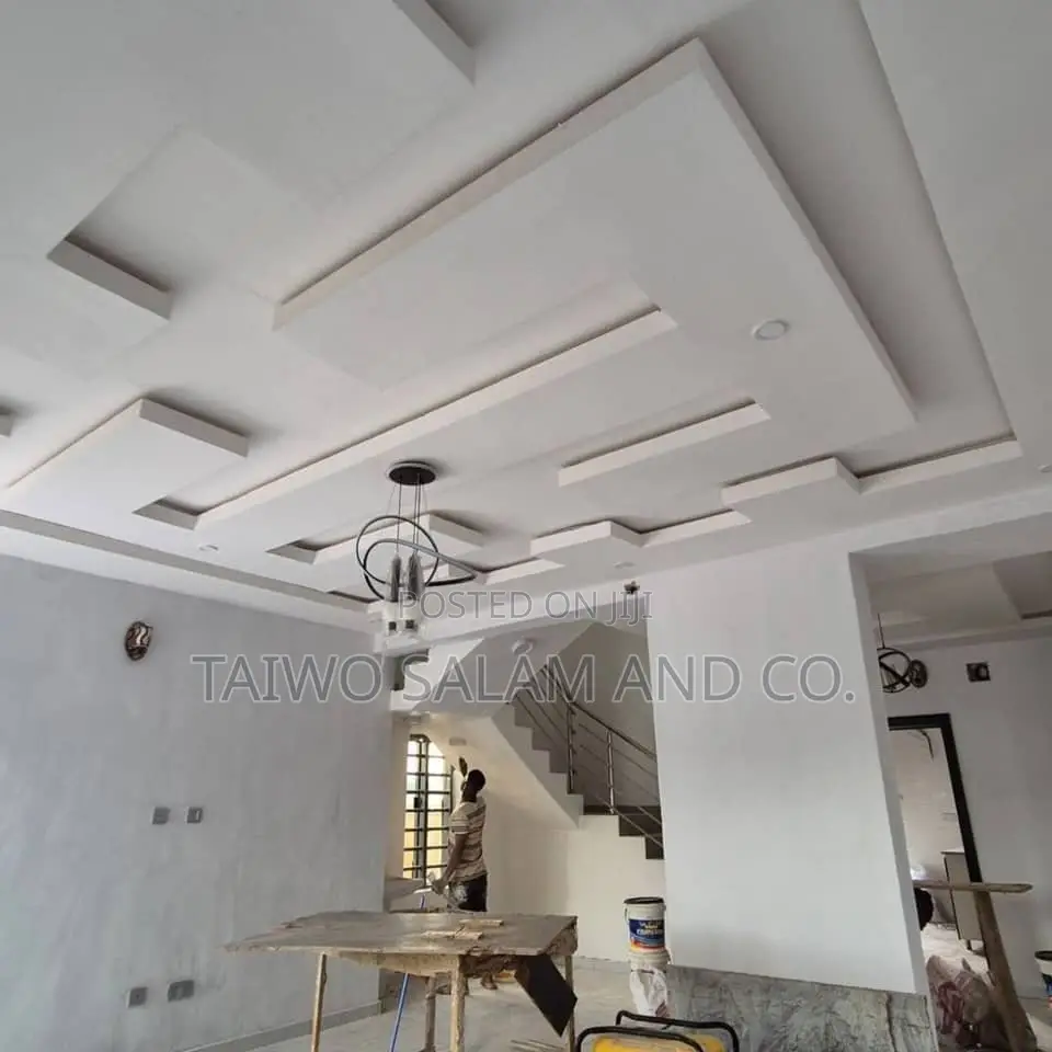 4bdrm Duplex in Akobo for sale