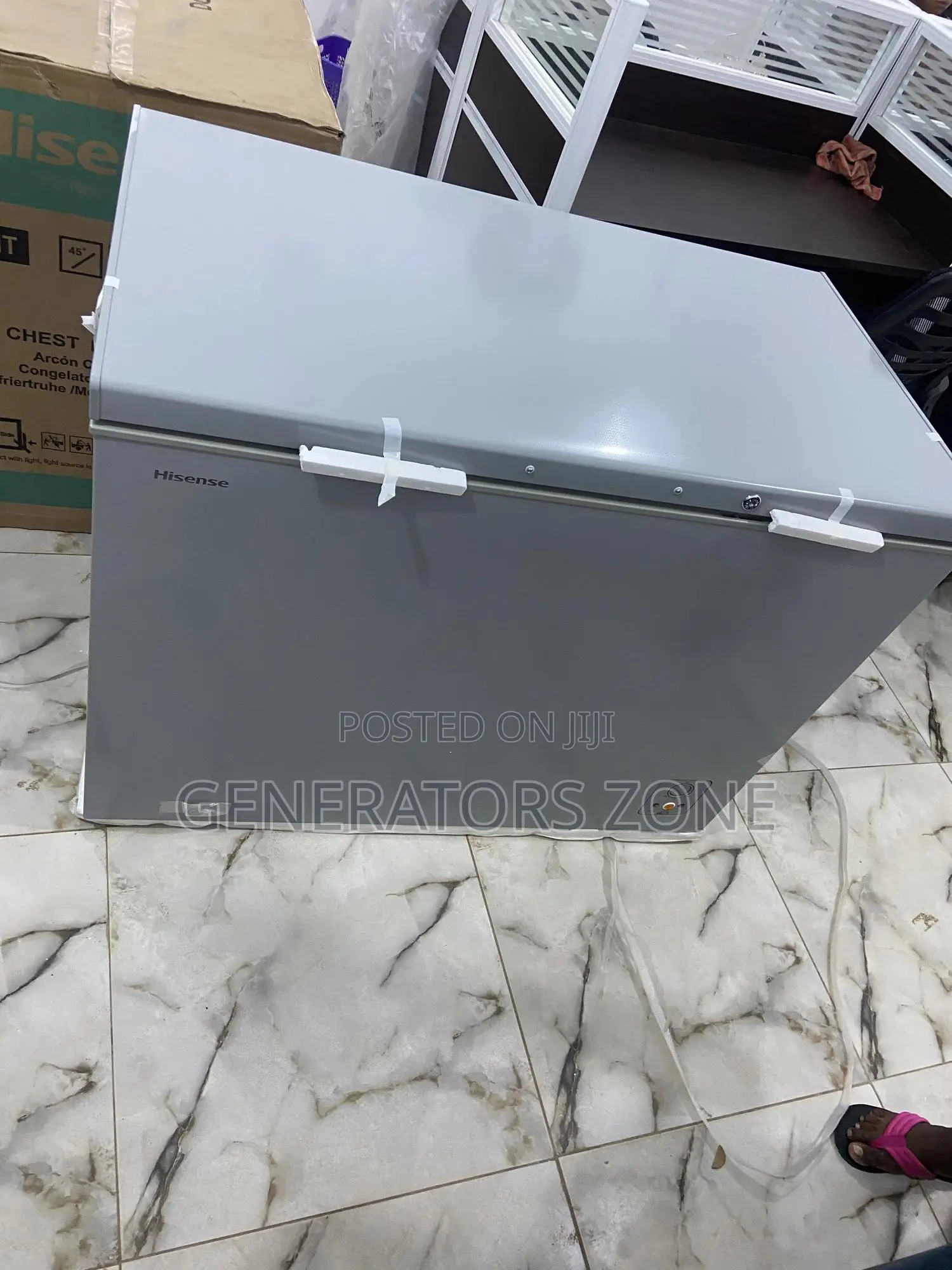 Hisense 44kg Chest Freezer Ccoling Technology {Fc390sh}