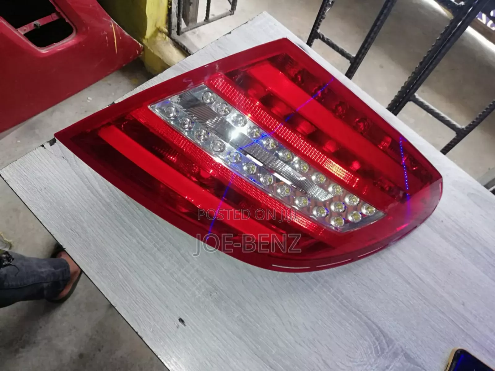 C300 2013 Right Side Backlight