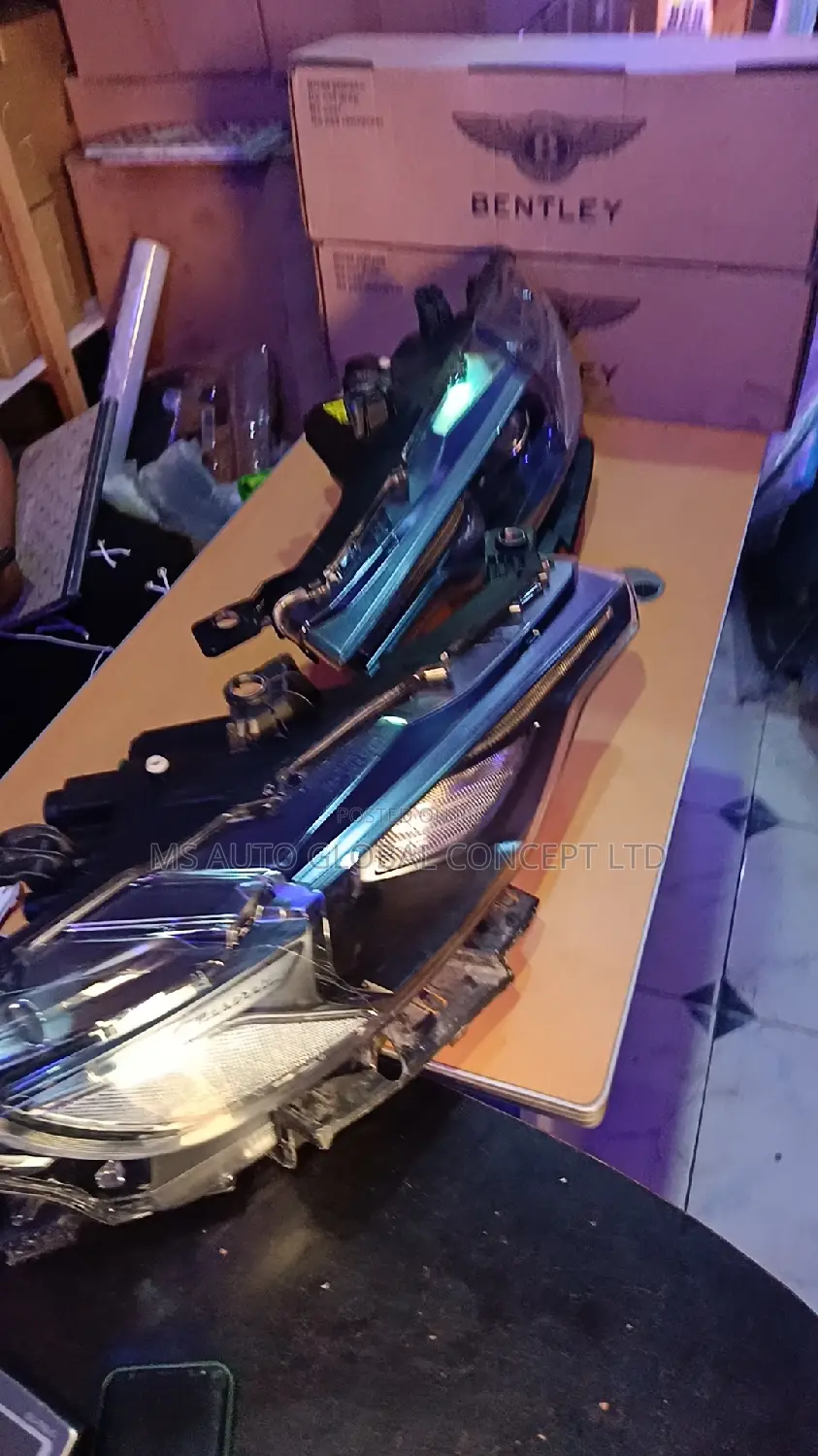 Masaerit Levante Headlights