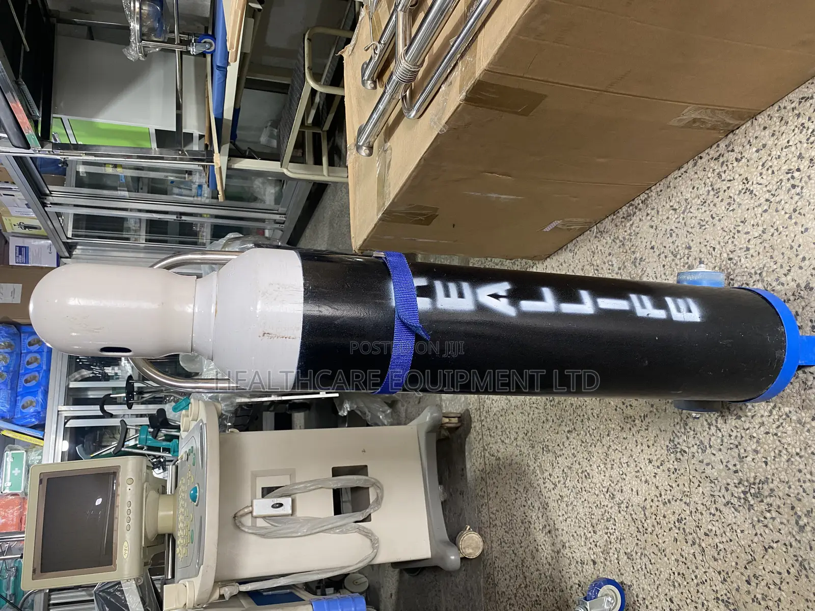 Oxygen Cylinder (12L) With Stand