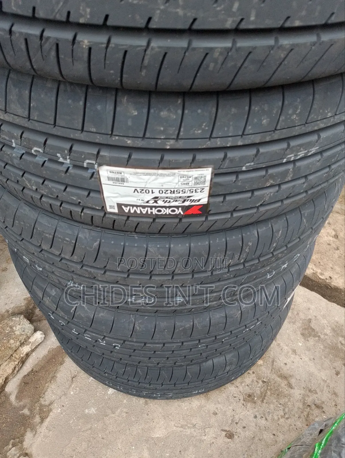 235/55/20 YOKOHAMA Tire Original