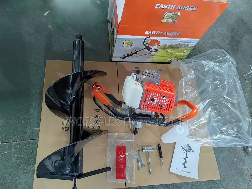 Gasoline Earth Digger Machine