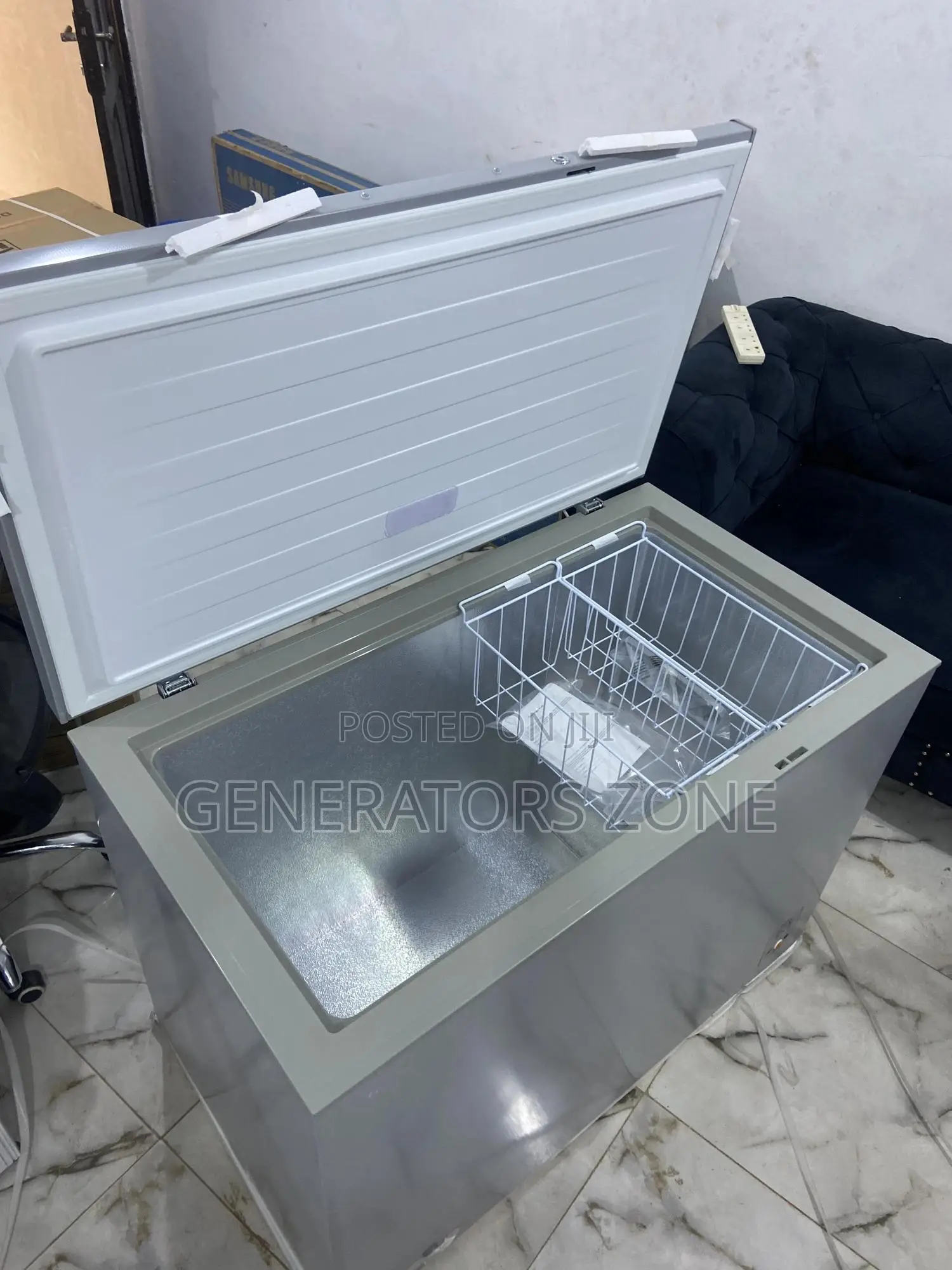 Hisense Chest Freezer FRZ FC 390SH – 300 Liters
