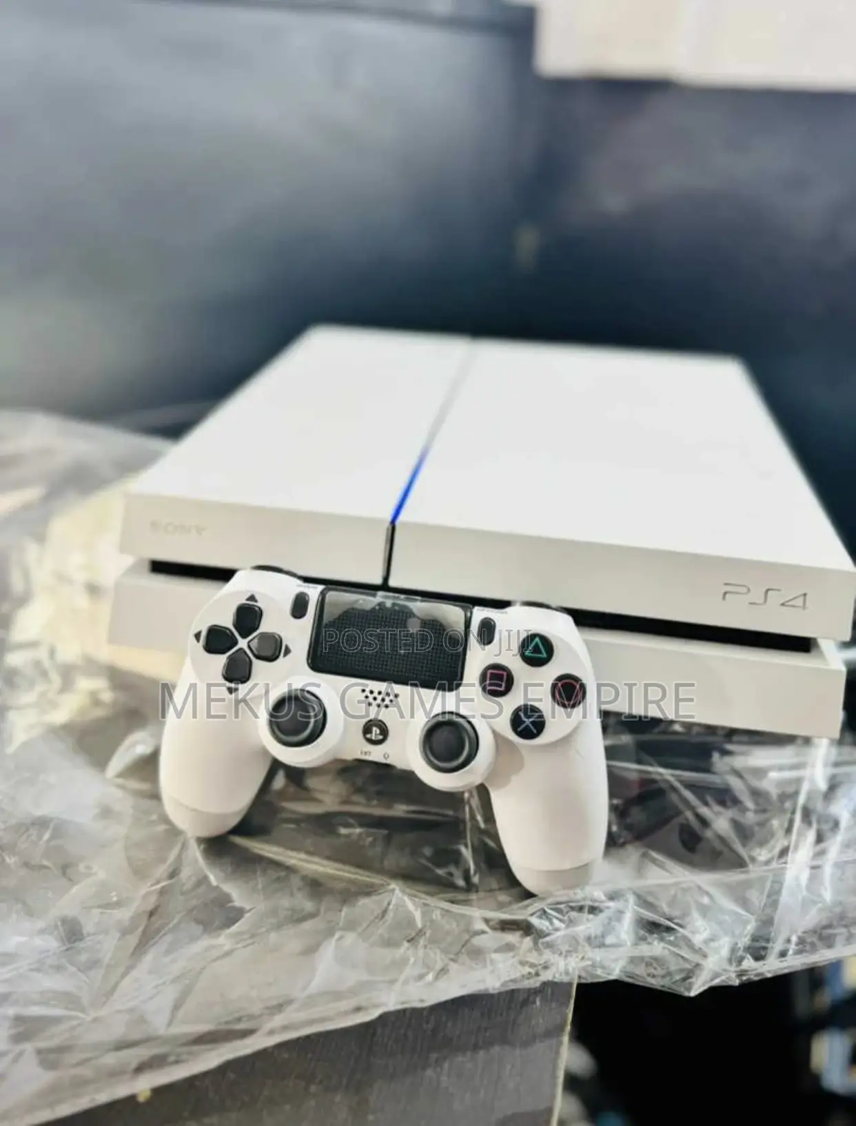 Ps4 Console + 10 Games Installed Both Fc25,Mk,Gta,Pes Rest