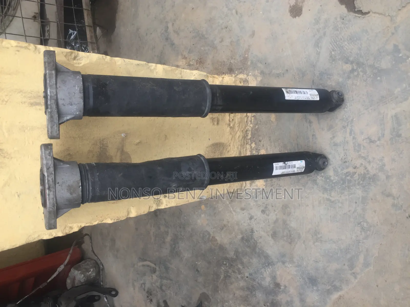 Back Shock Absorbers Glc