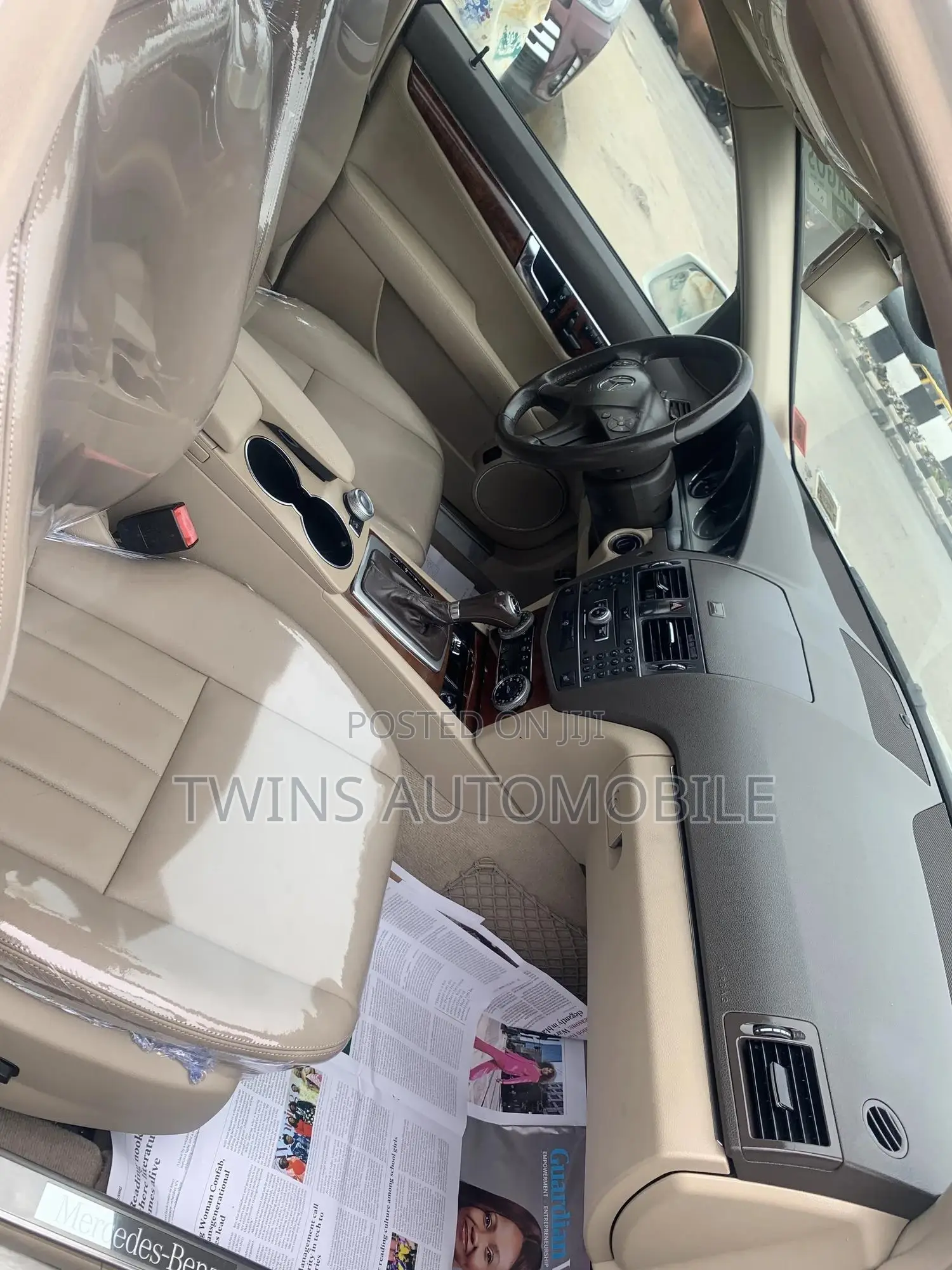 Mercedes-Benz C300 2011 White
