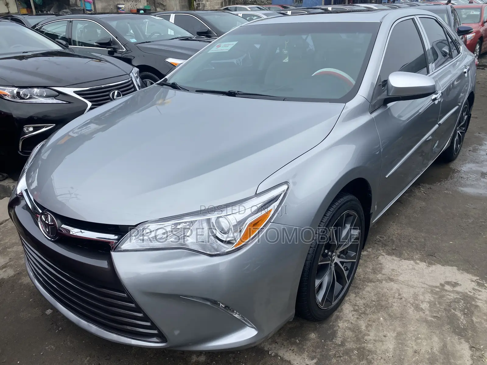 Toyota Camry 2015 Silver