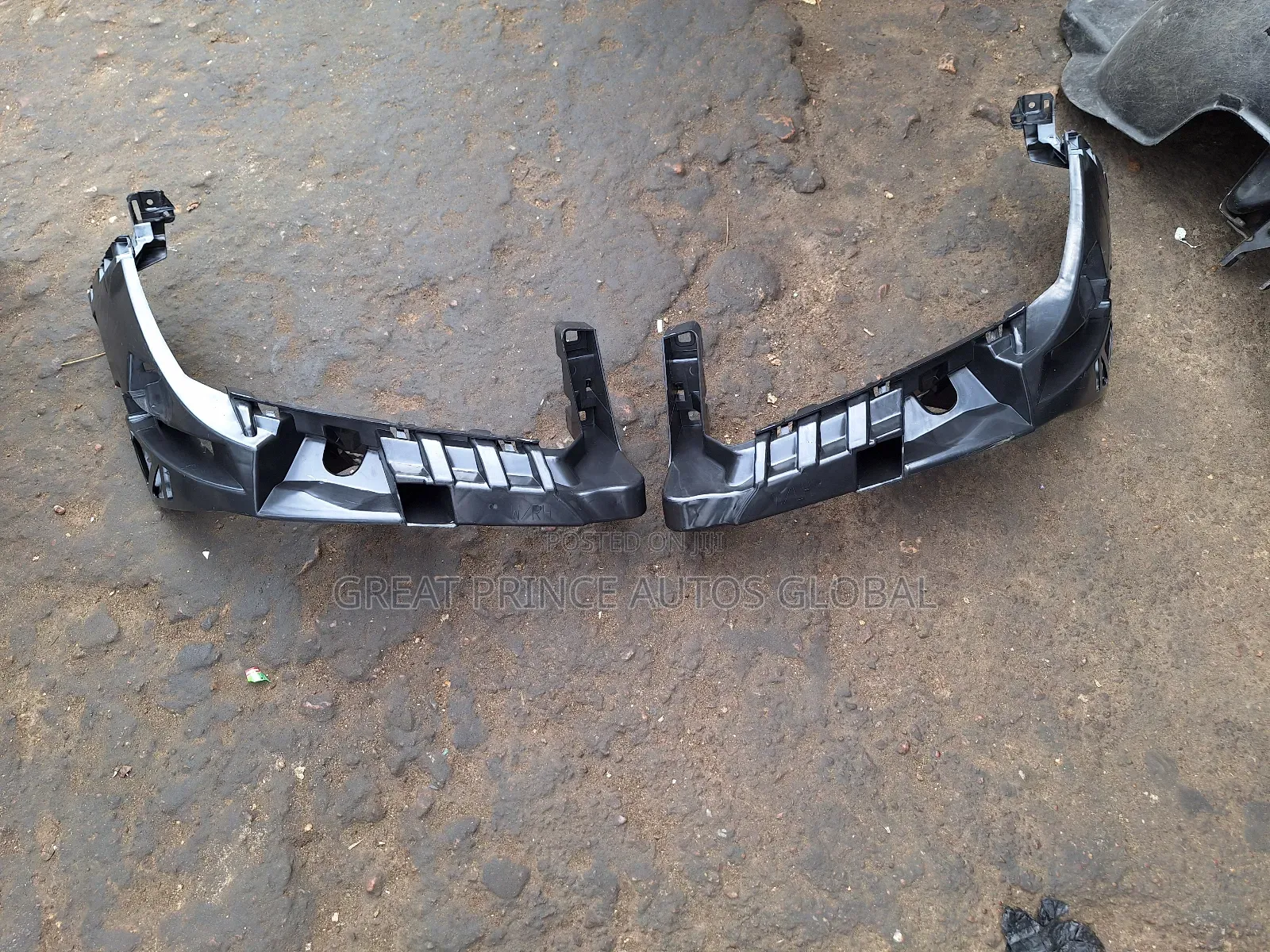 Head Lamp Hanger Ml350 166