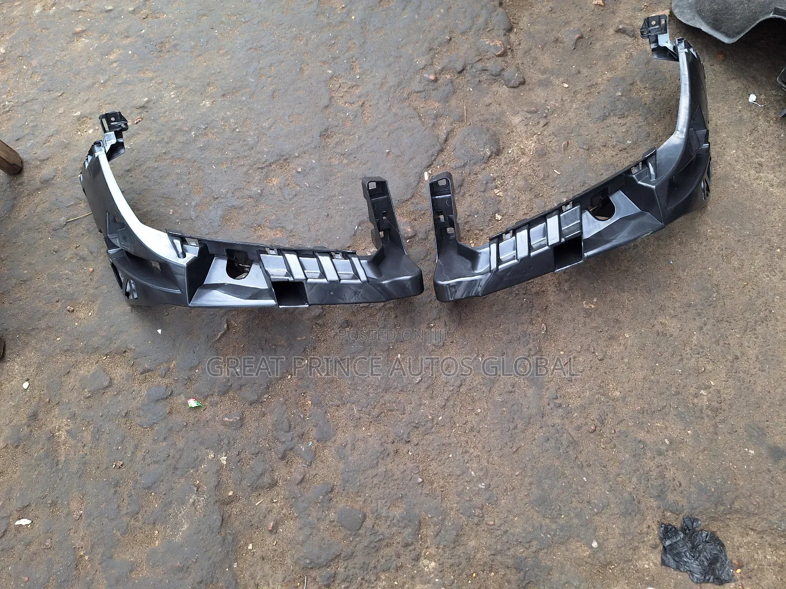 Head Lamp Hanger Ml350 166