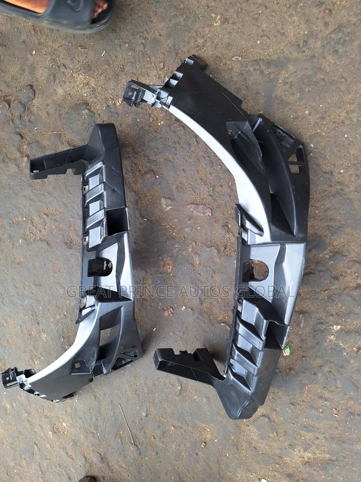 Head Lamp Hanger Ml350 166