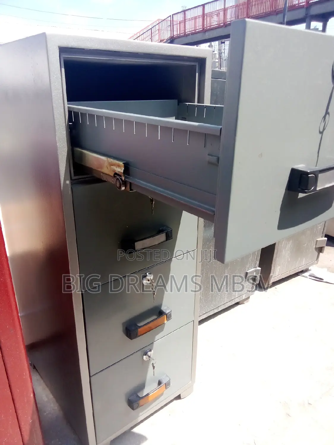 Bl Placlstic Handle Ring 4door Fireproof Safe