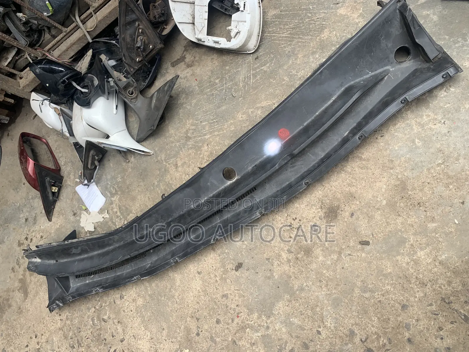 Wiper Plastic Avalon 2015
