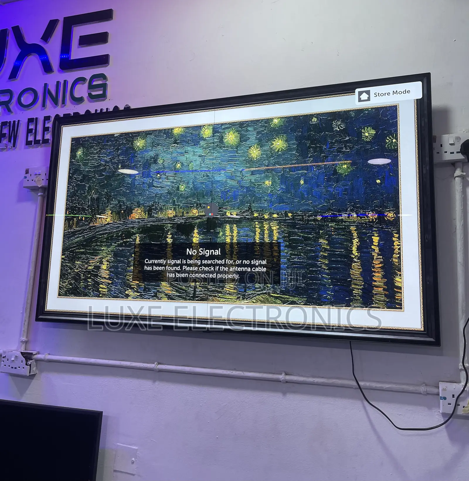 65 Inches LG OLED Evo Gallery Edition 2022 With Faint Line