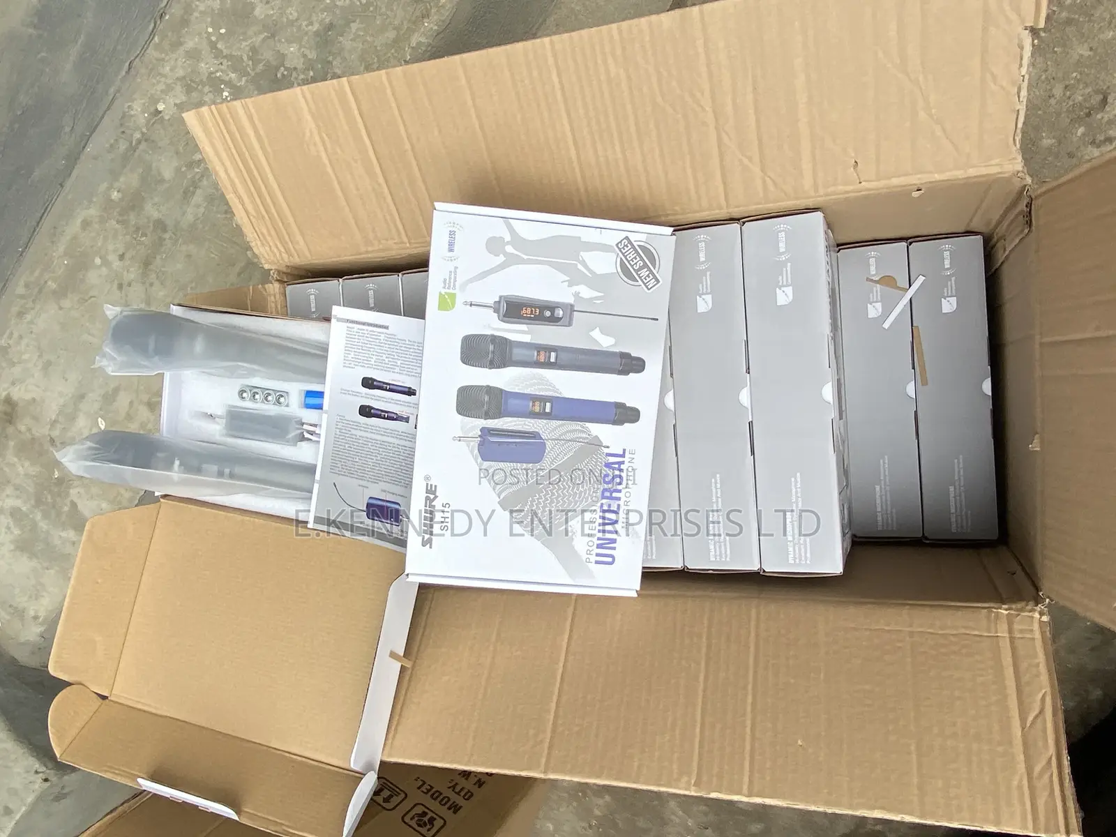 Universe Double Handle Wireless Microphone