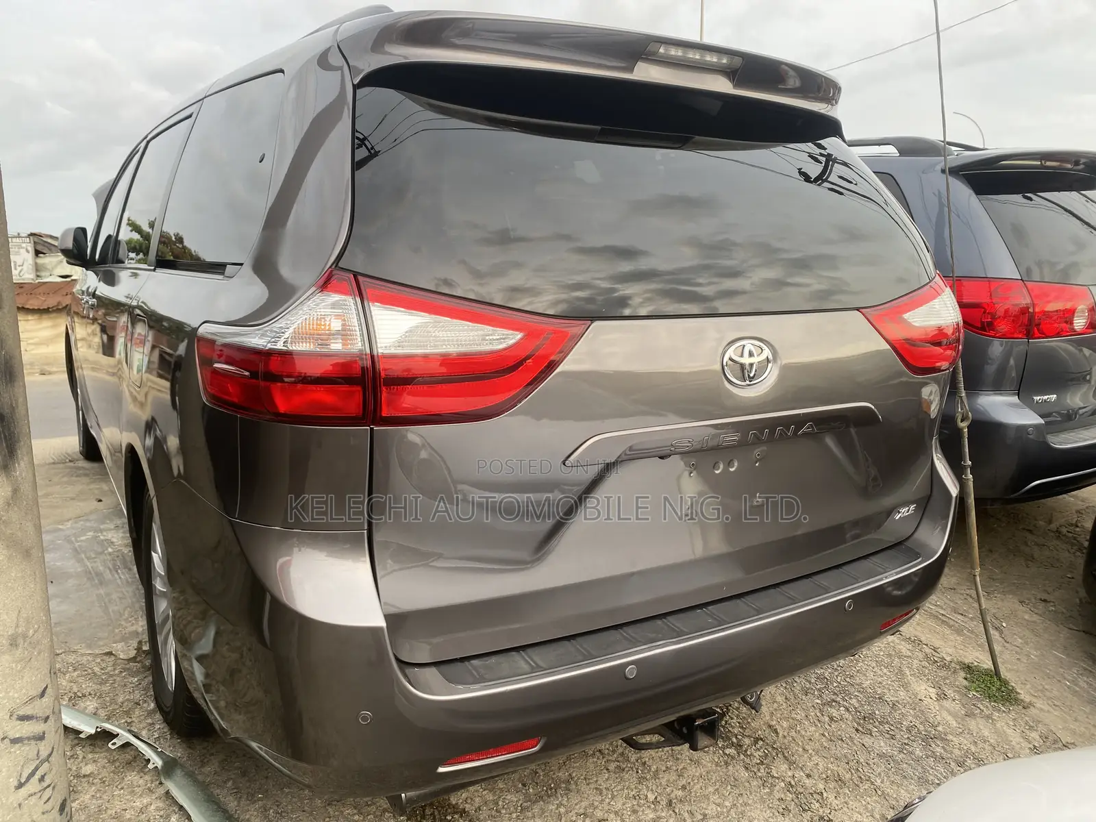 Toyota Sienna 2015 Gray