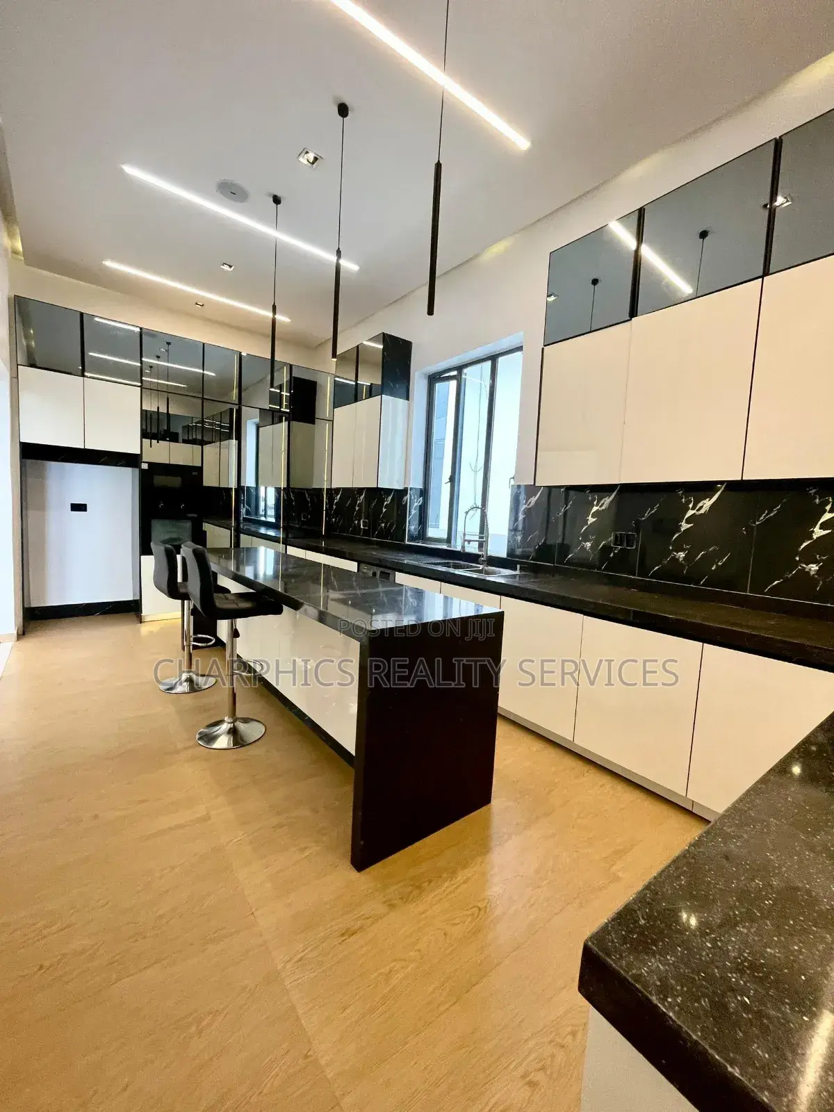 5bdrm Duplex in Ajah for sale
