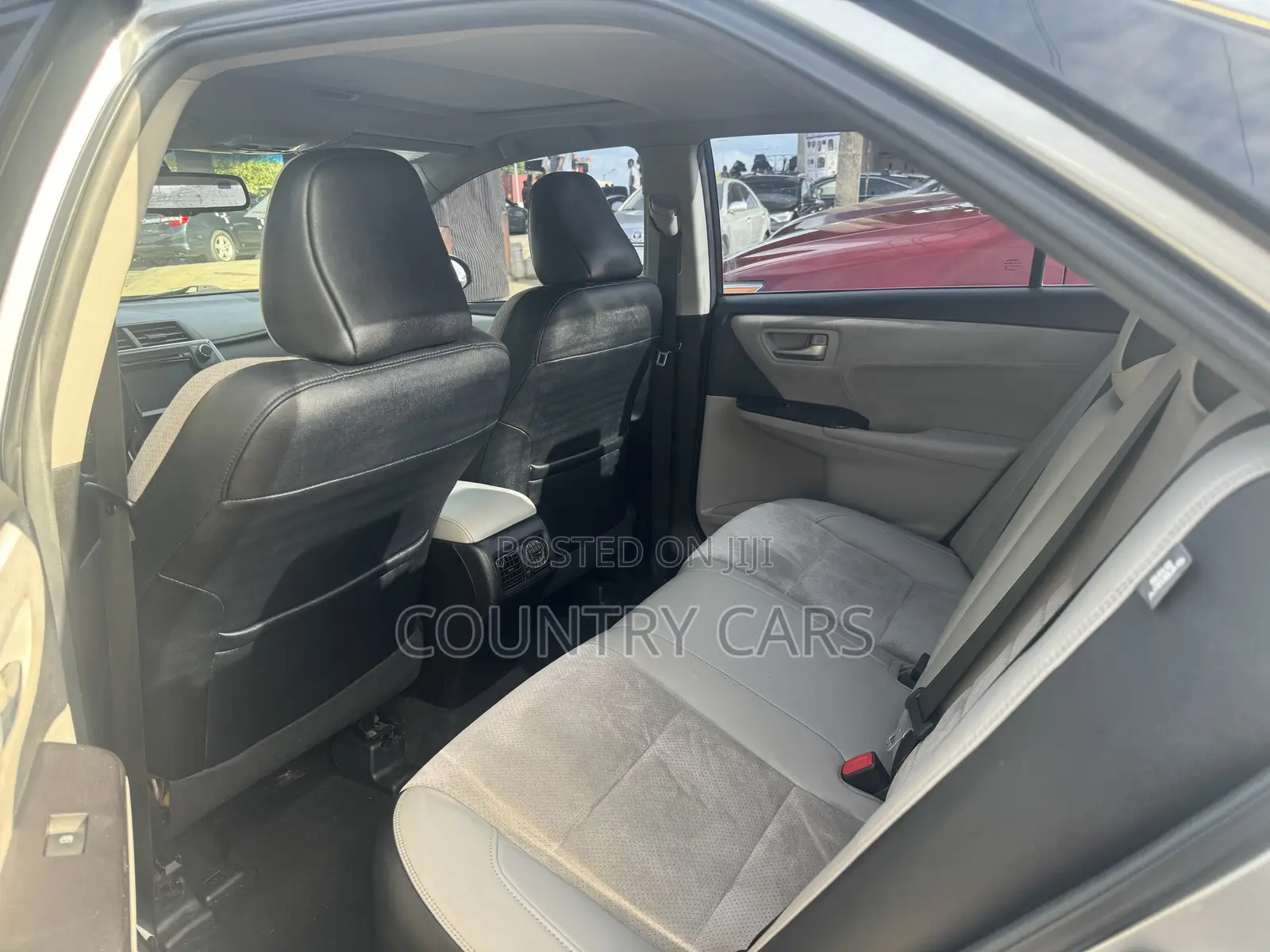 Toyota Camry 2015 Silver